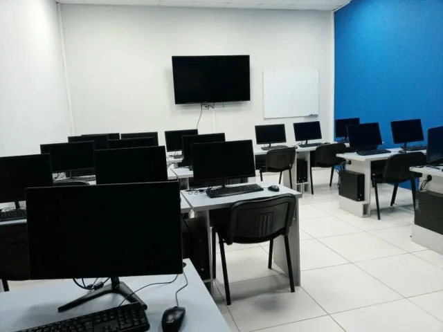 TOP IT SCHOOL г. Волжский фото