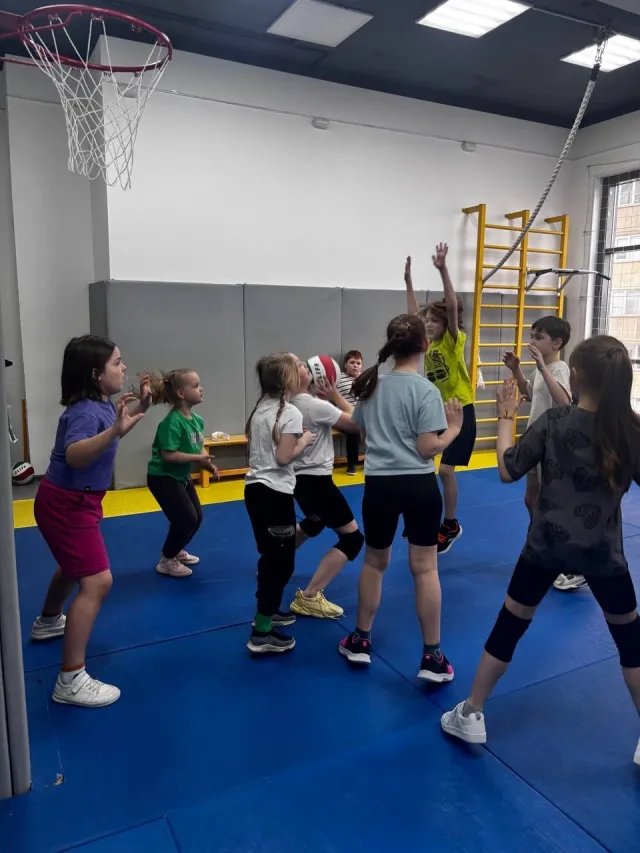 урок физкультуры