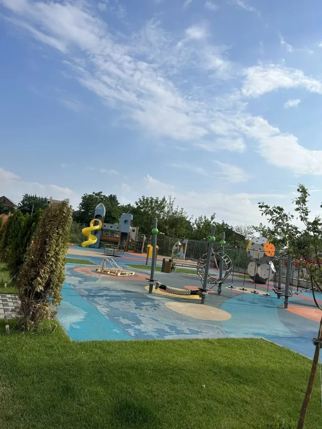 Вход