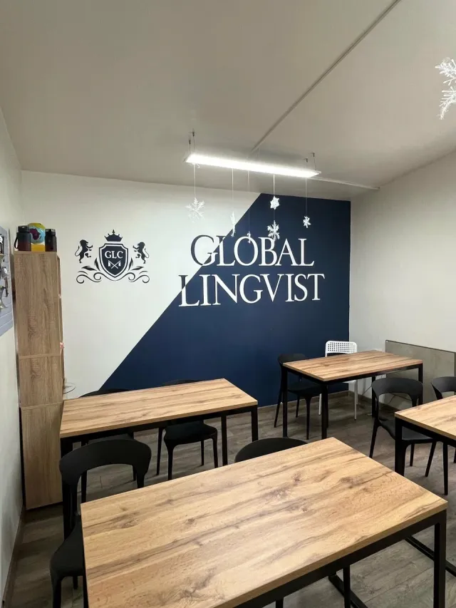 Lingvist (проспект Кулиева) фото